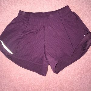 Lululemon hotty hot short